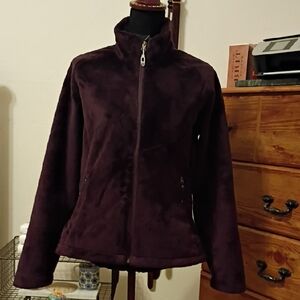 Mountain Hard wear Women's Purple Insulated Jacket. Beautiful. Soft Inside & Out